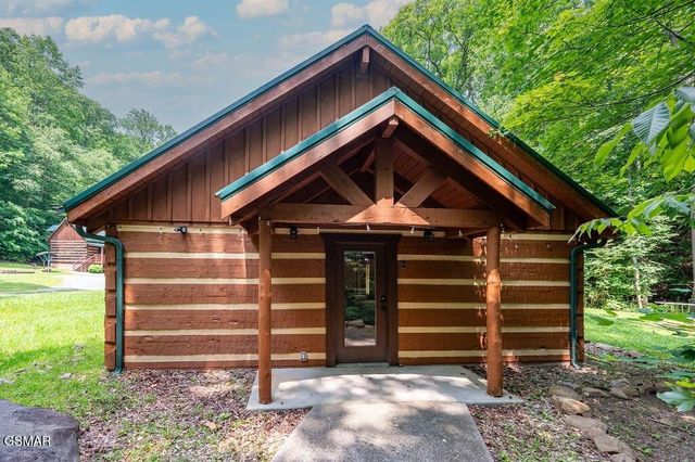1610 Jobey Green Hollow Road, Sevierville, TN 37876