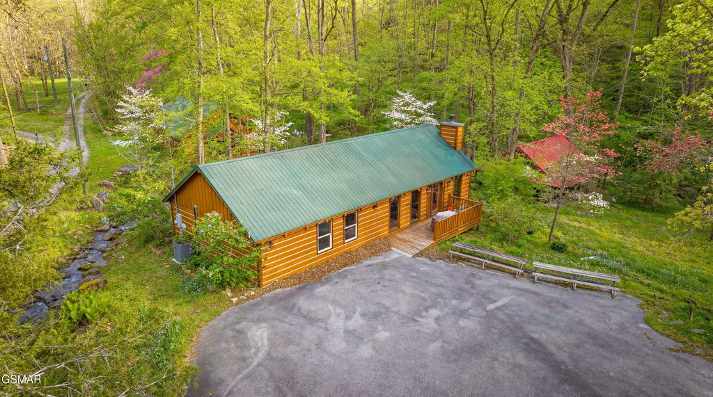 1610 Jobey Green Hollow Road, Sevierville, TN 37876