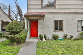 8300 PLAZA GATE Lane, 1094, Jacksonville, FL 32217