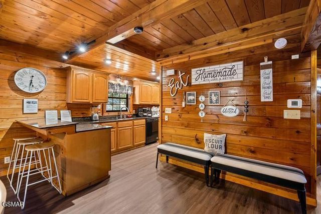 1930 Backhome Lane, Sevierville, TN 37876