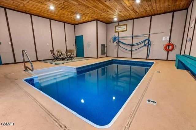 1930 Backhome Lane, Sevierville, TN 37876