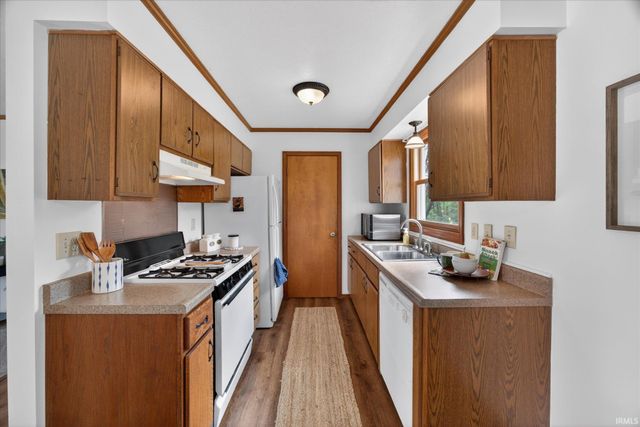 433 S Tulip Tree Court, Ellettsville, IN 47429