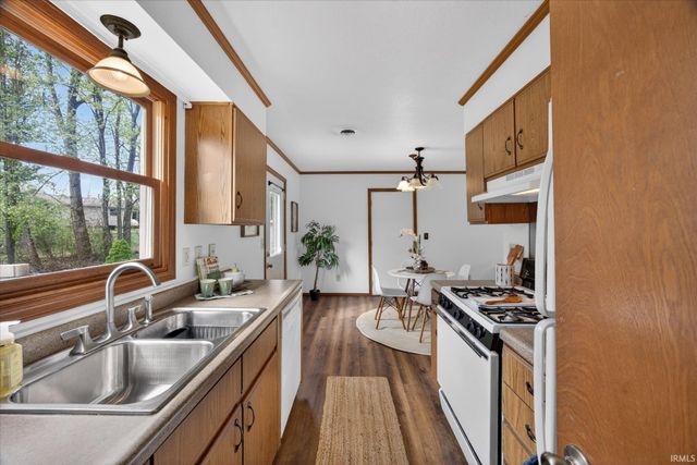 433 S Tulip Tree Court, Ellettsville, IN 47429