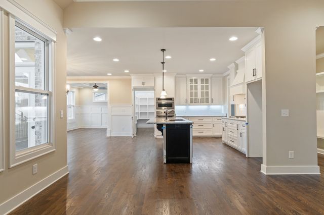 4119 Affiant Way, Columbia, TN 38401