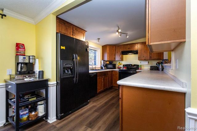 9002 Arnold Road, Ira, MI 48023