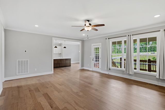 400 Millstone Pl, Lebanon, TN 37087