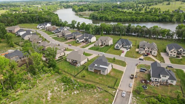400 Millstone Pl, Lebanon, TN 37087