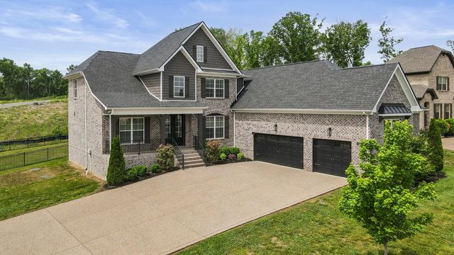400 Millstone Pl, Lebanon, TN 37087