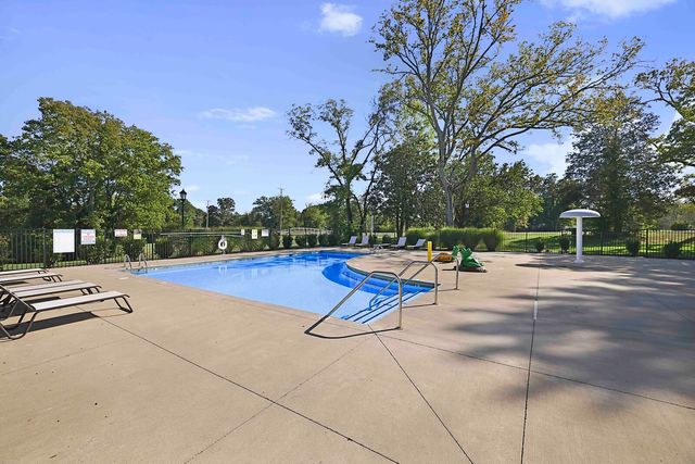 400 Millstone Pl, Lebanon, TN 37087