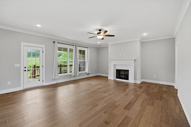 400 Millstone Pl, Lebanon, TN 37087