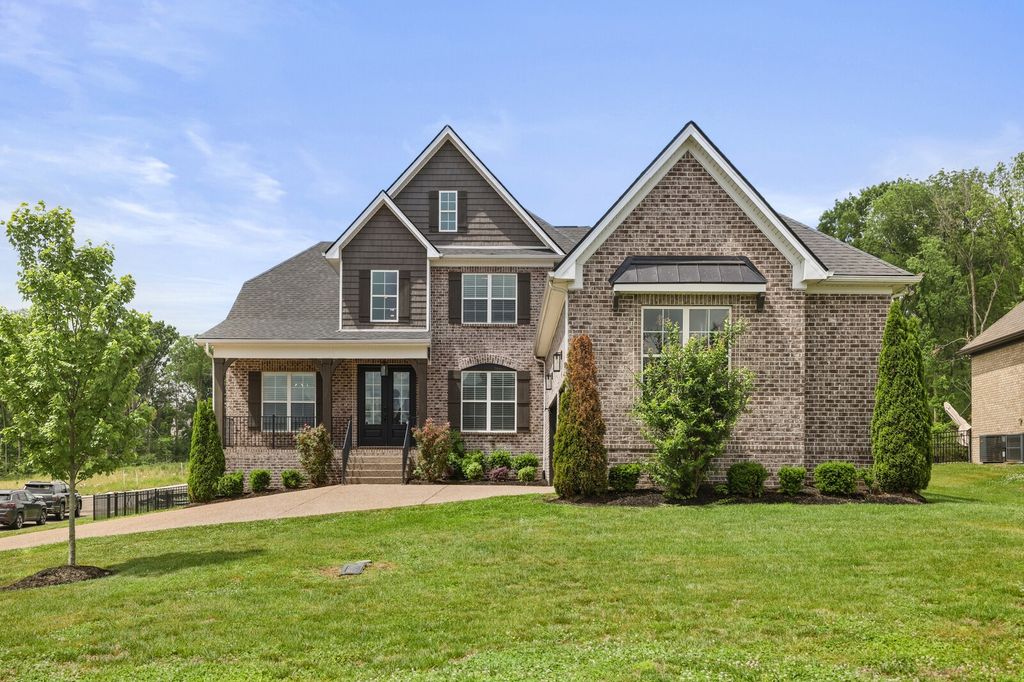 400 Millstone Pl, Lebanon, TN 37087