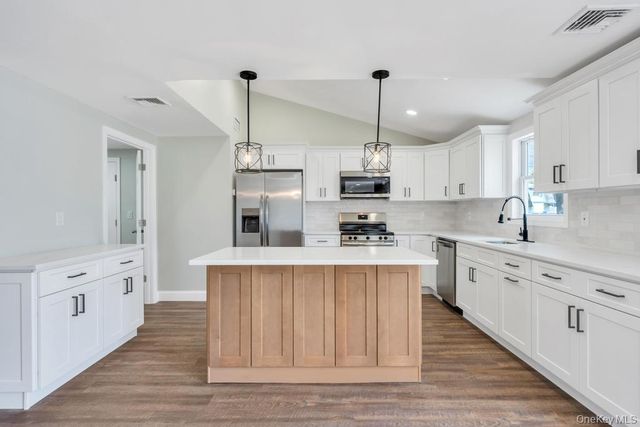 17 Blackpine Drive, Medford, NY 11763