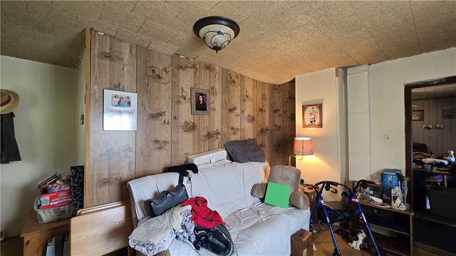 1303 1st Ave, Koppel, PA 16136