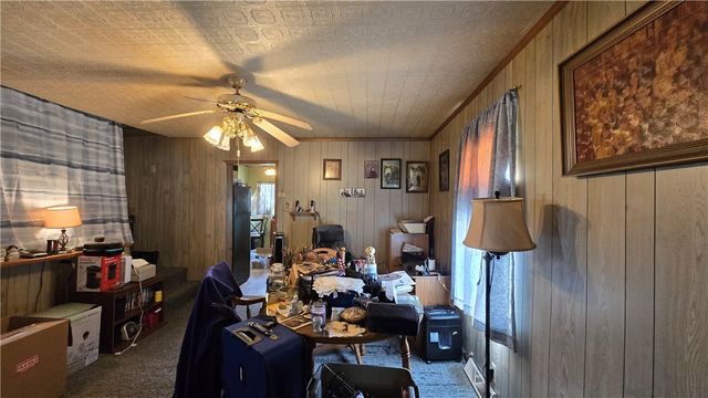 1303 1st Ave, Koppel, PA 16136