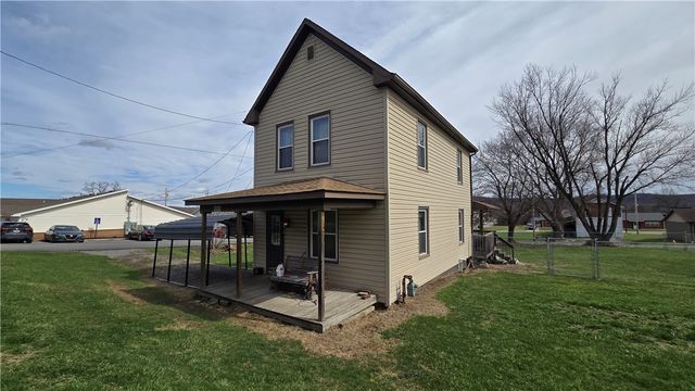 1303 1st Ave, Koppel, PA 16136