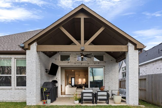 1407 Emma Lake Drive, Missouri City, TX 77459