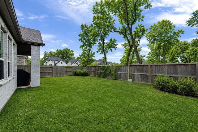 1407 Emma Lake Drive, Missouri City, TX 77459