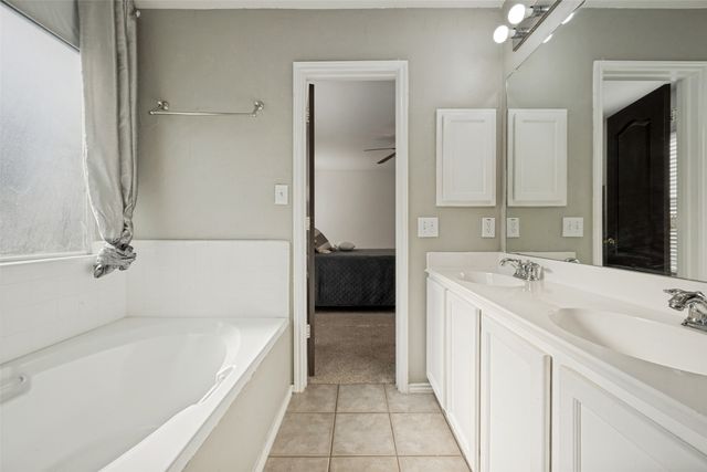 3700 Ocean Drive, Denton, TX 76210