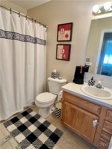 153 Timber Wolf Circle, Geddes, NY 13209