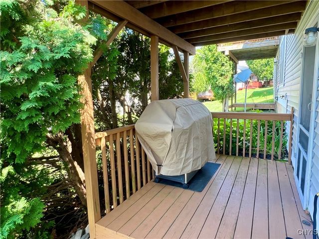 153 Timber Wolf Circle, Geddes, NY 13209