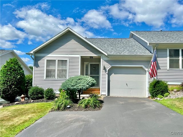 153 Timber Wolf Circle, Geddes, NY 13209