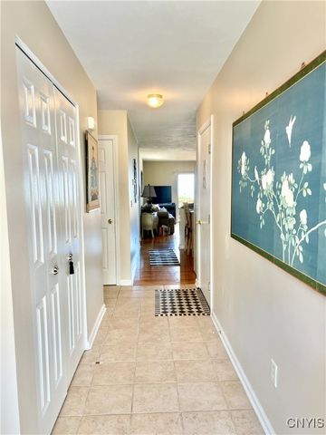 153 Timber Wolf Circle, Geddes, NY 13209