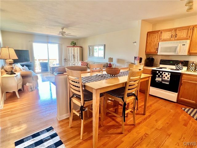 153 Timber Wolf Circle, Geddes, NY 13209