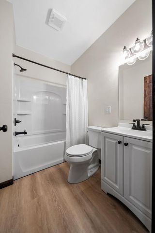 802 9TH STREET, Green Bay, WI 54304
