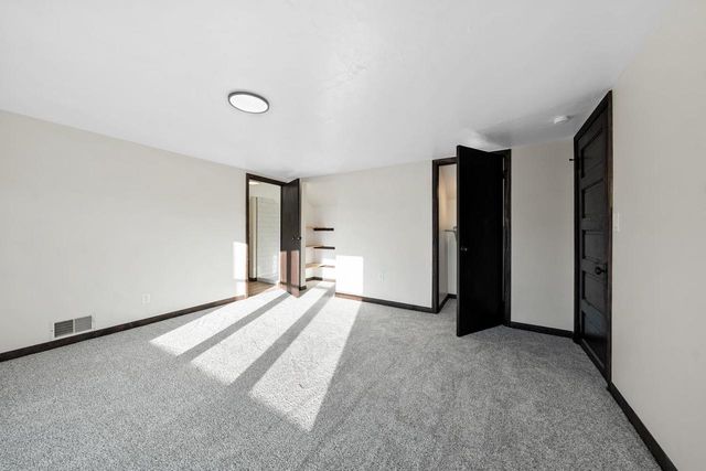 802 9TH STREET, Green Bay, WI 54304