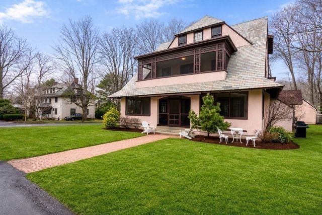 12 Leighton 2, Wellesley, MA 02482