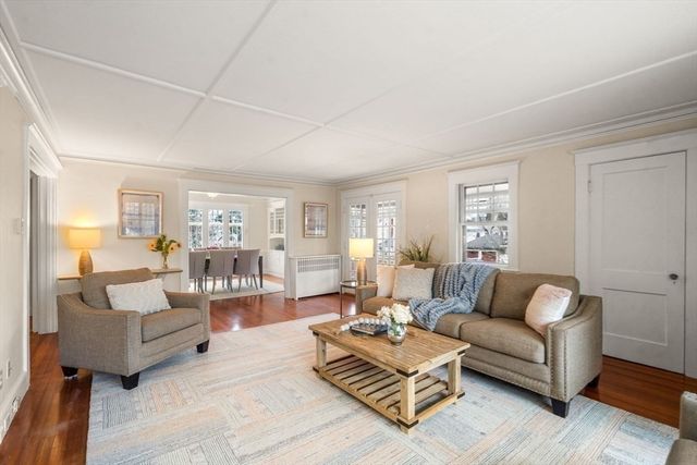 12 Leighton 2, Wellesley, MA 02482