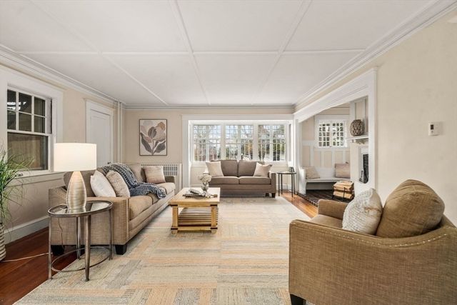 12 Leighton 2, Wellesley, MA 02482
