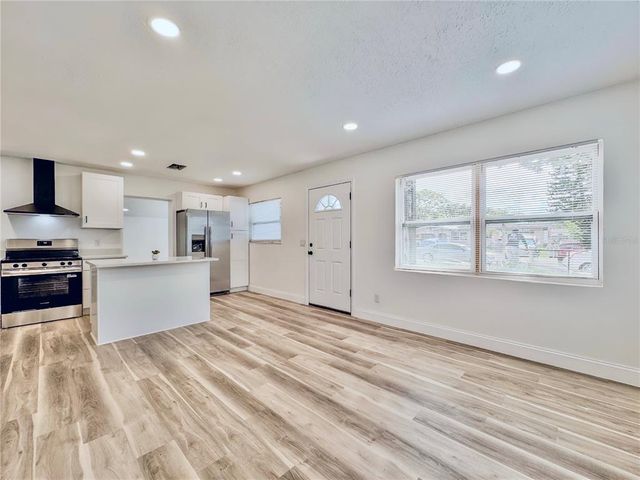 2403 NANSEN AVENUE, Orlando, FL 32817