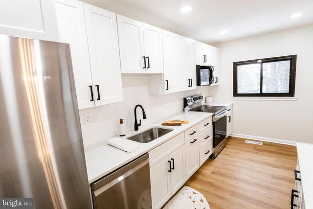 545 CRESTPARK DR, Glen Burnie, MD 21061