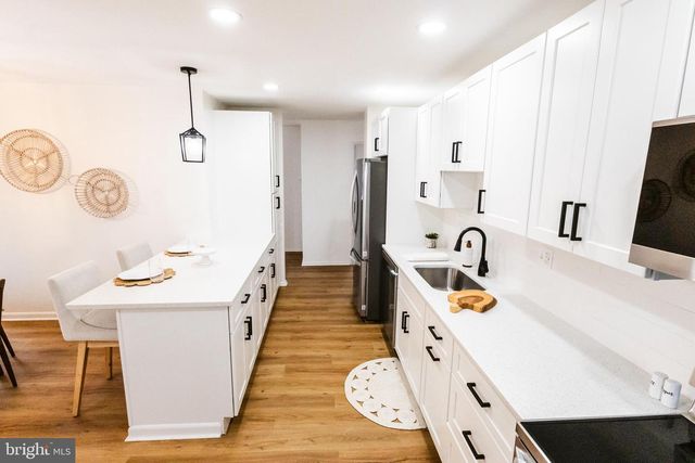 545 CRESTPARK DR, Glen Burnie, MD 21061