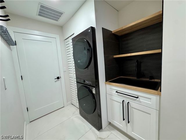 780 Augusta BLVD C204, Naples, FL 34113
