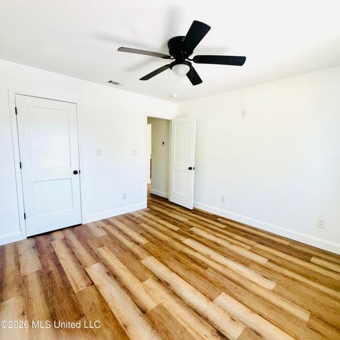 1528 Wynedote Drive, Gautier, MS 39553