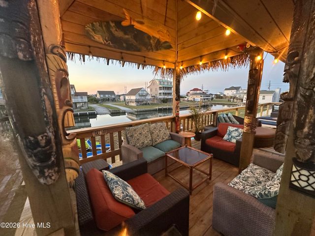 1601 New River Inlet Road, Sneads Ferry, NC 28460