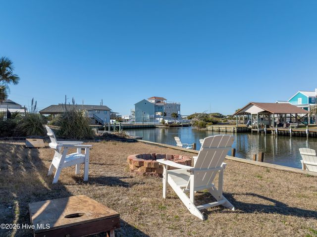 1601 New River Inlet Road, Sneads Ferry, NC 28460