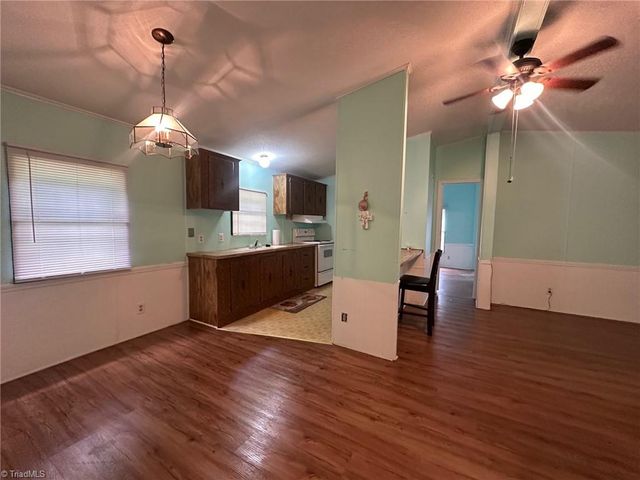 3768 Hillcroft Lane, Walkertown, NC 27051