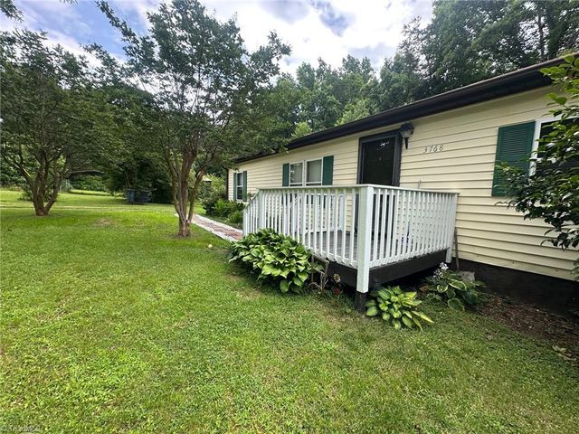 3768 Hillcroft Lane, Walkertown, NC 27051