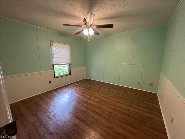 3768 Hillcroft Lane, Walkertown, NC 27051