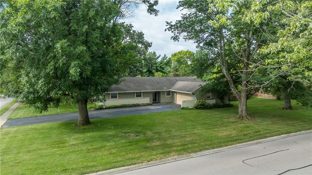 134 Bristol Drive, Centerville, OH 45458