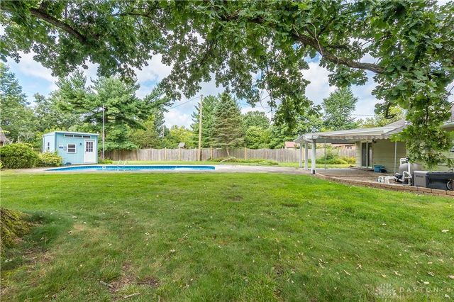 134 Bristol Drive, Centerville, OH 45458