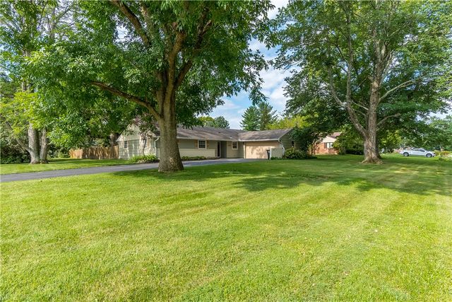 134 Bristol Drive, Centerville, OH 45458