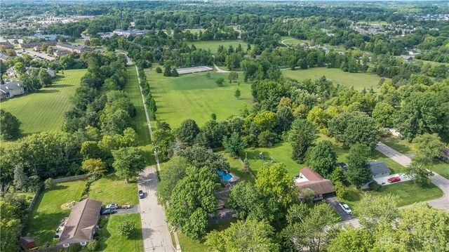 134 Bristol Drive, Centerville, OH 45458