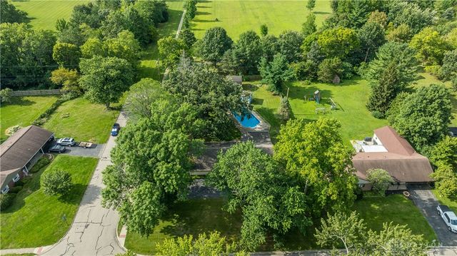 134 Bristol Drive, Centerville, OH 45458