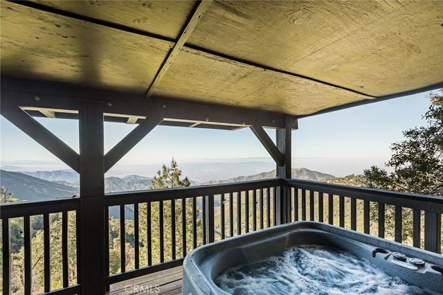 31537 Old City Creek, Running Springs, CA 92382