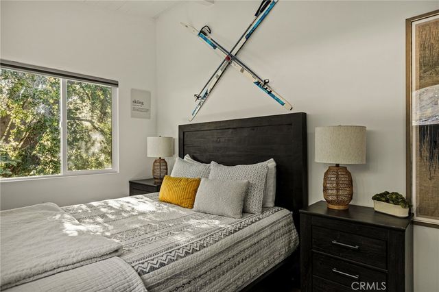 31537 Old City Creek, Running Springs, CA 92382