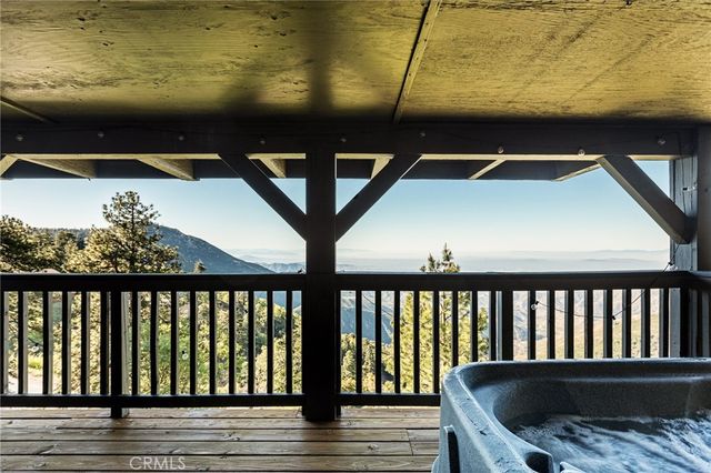 31537 Old City Creek, Running Springs, CA 92382